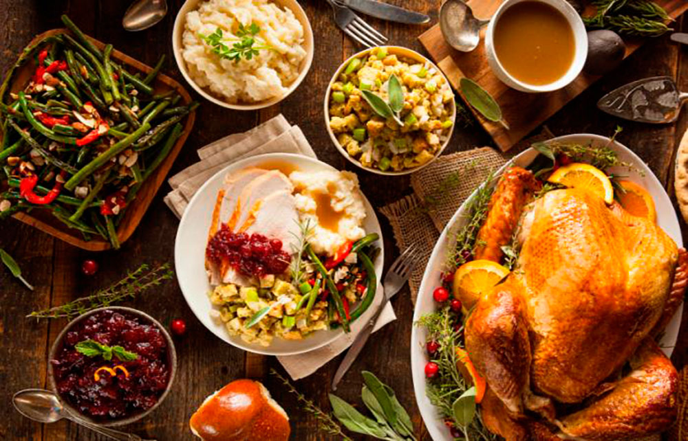 How You Should Eat During The Holidays